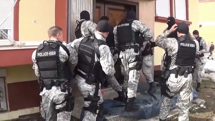 Aksion i madh policor kundër drogës: Arrestime në disa qytete